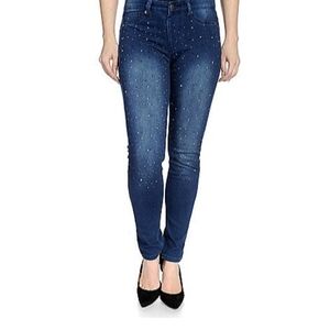 NWT Allure Stretch Denim 3-Pocket Embellished Front pull-on Legging Jeans